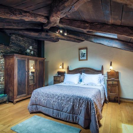 Apartamentos Rurales Casa Riveras Santa Eulalia de Oscos Kültér fotó