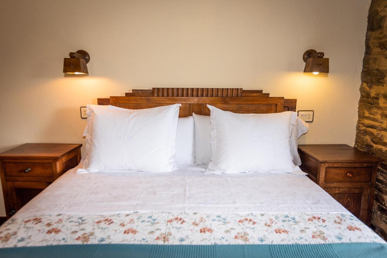 Apartamentos Rurales Casa Riveras Santa Eulalia de Oscos Kültér fotó