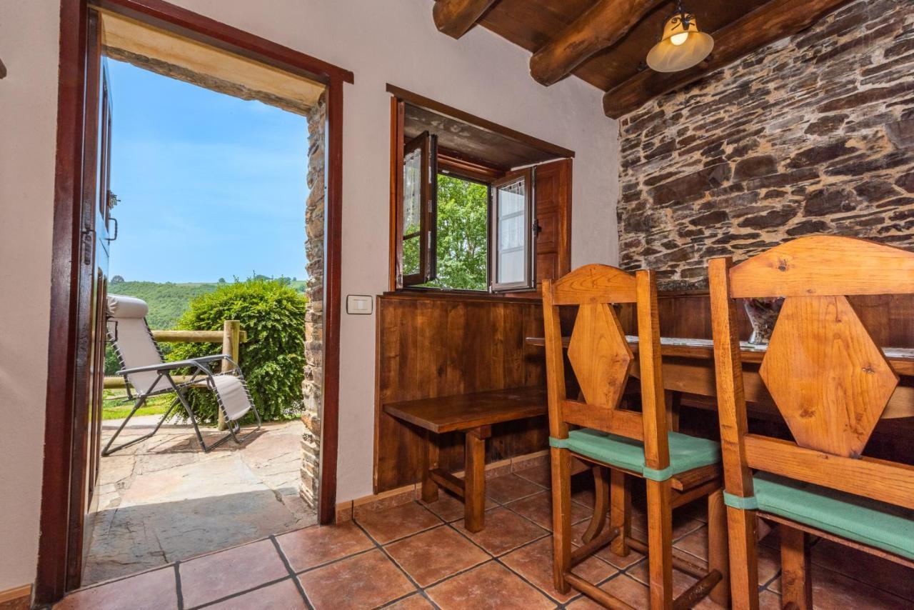 Apartamentos Rurales Casa Riveras Santa Eulalia de Oscos Kültér fotó