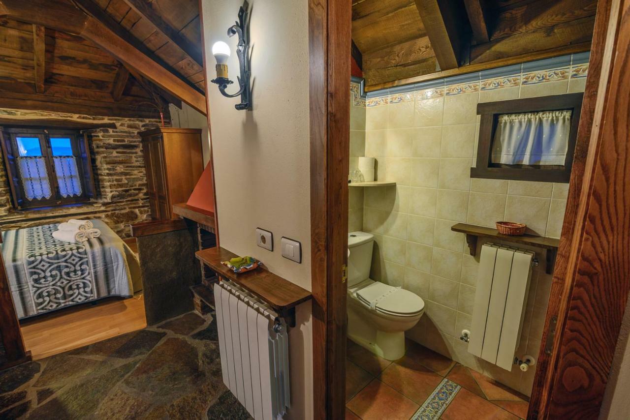 Apartamentos Rurales Casa Riveras Santa Eulalia de Oscos Kültér fotó